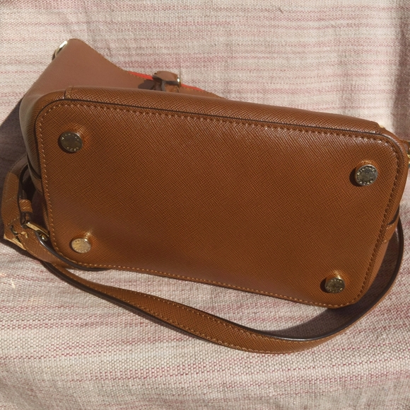 Michael Kors Purse - like new - Picture 8 of 8